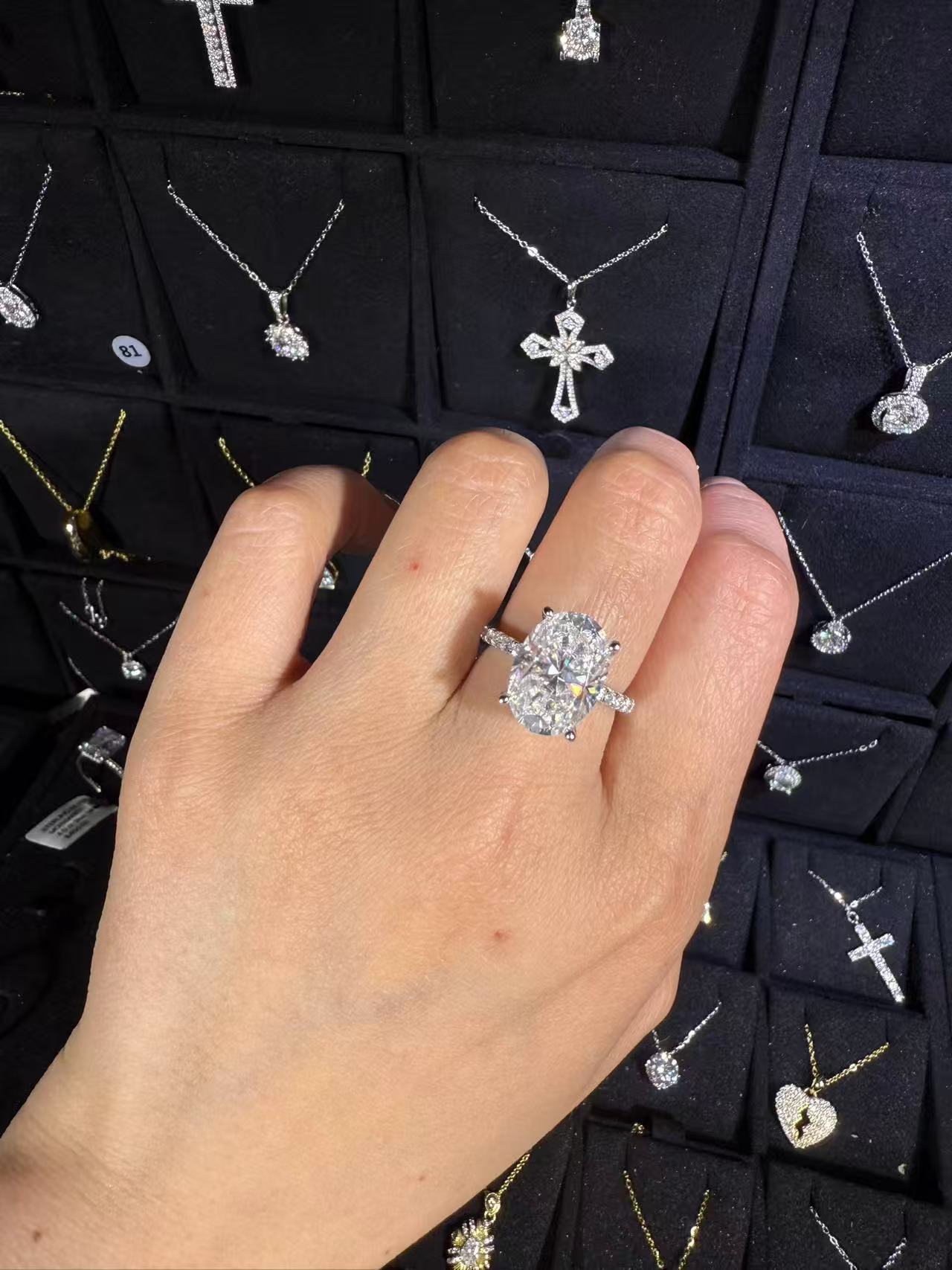 Moissanite Ring 8ct 925 silver